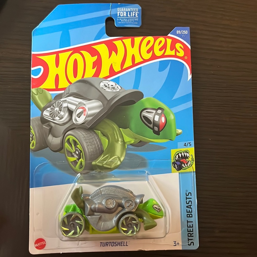 Hot Wheels Street Beasts Green and Silver Turtoshell Turtle  4/5 89/250